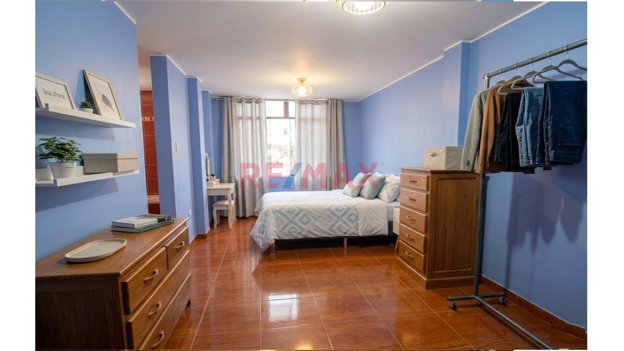 Casa De 2 Pisos + Azotea En Venta En La I Etapa De Las  Palmeras | Ica - 8