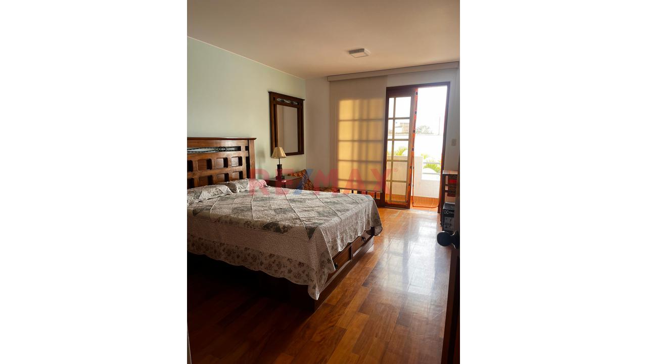 Se Vende Hermosa Casa De 3 Pisos Con Excelentes Acabados En Urbanización El Golf A 800,000 Dólares - 20
