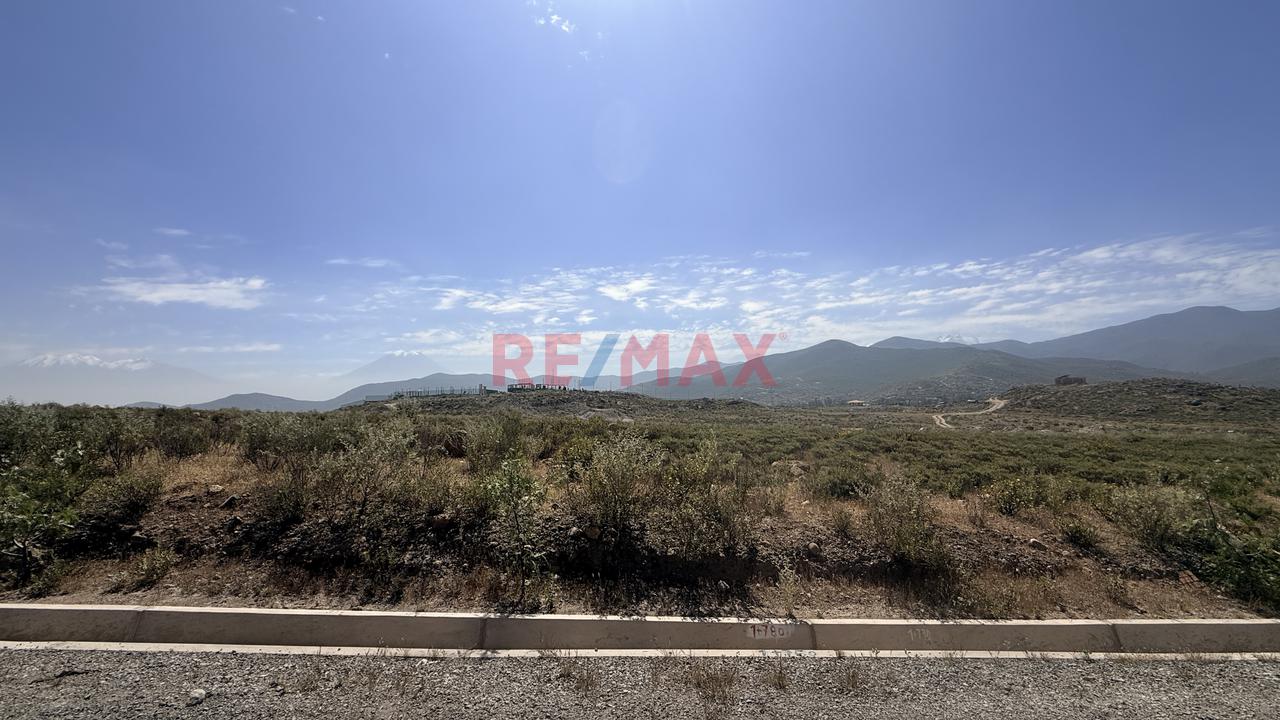 Terreno De 250M2 Frente Al Mirador De Yarabamba Y El Solaris Club Resort - 2