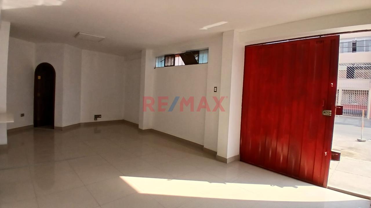 Alquilo Local Comercial De 39M² En La Molina - 3
