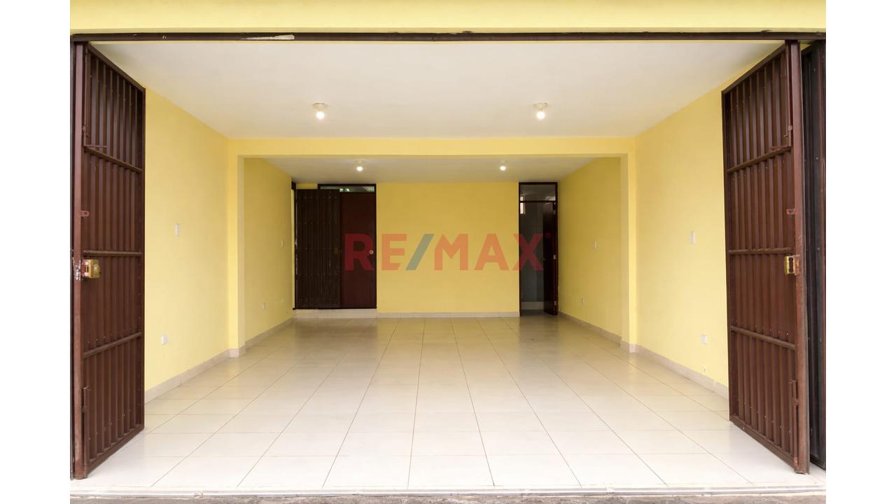 Local Comercial 1Er Piso Samuel Pastor - ¡Invierte En Zona Estratégica! - 2