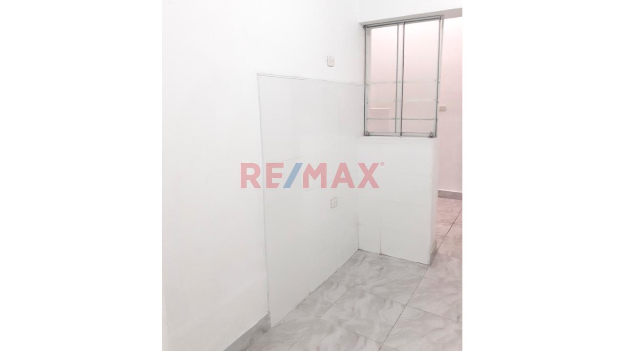 Lindo Departamento En Alquiler En La Urb.Ventura Rossi En El Rímac — foto 13
