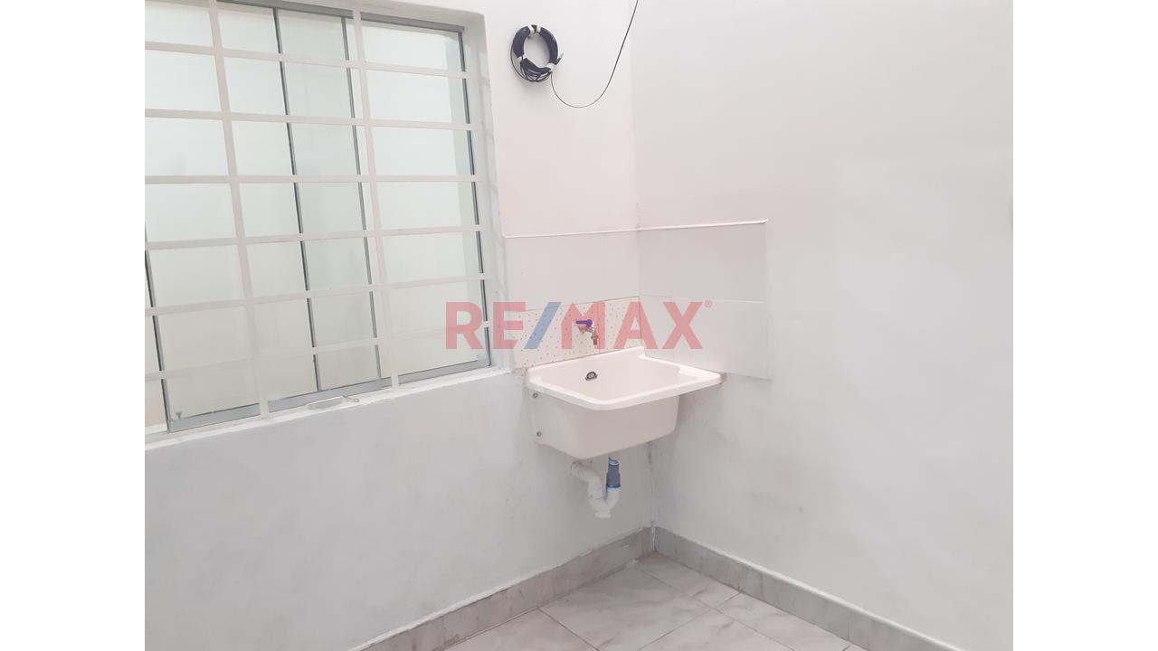 Lindo Departamento En Alquiler En La Urb.Ventura Rossi En El Rímac — foto 11