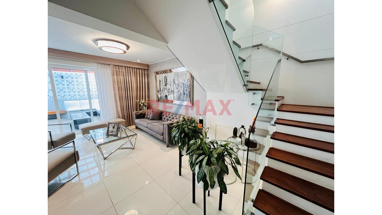 Tríplex En Venta En San Isidro - 203M2 Ao - 3 Estacionamiento Y Deposito — foto 11
