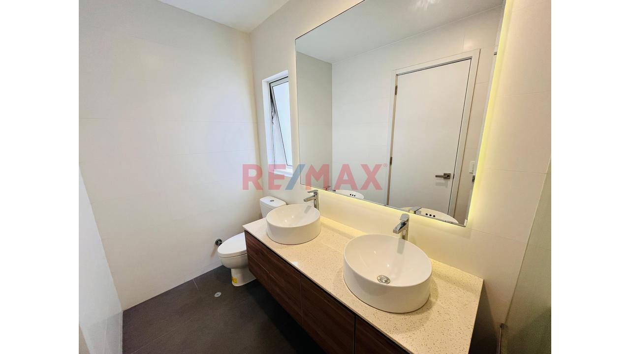 Tríplex En Venta En San Isidro - 203M2 Ao - 3 Estacionamiento Y Deposito — foto 4