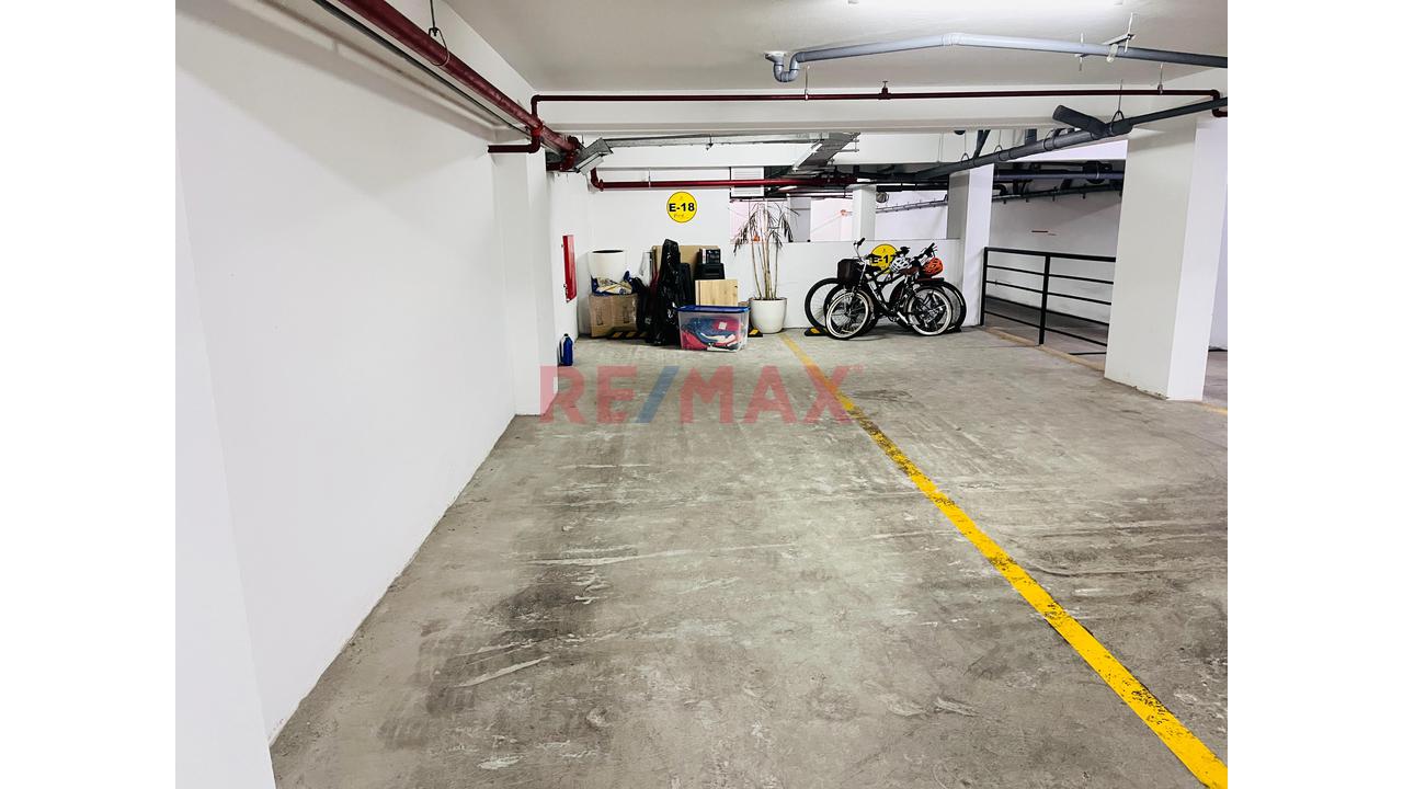 Tríplex En Venta En San Isidro - 203M2 Ao - 3 Estacionamiento Y Deposito — foto 5