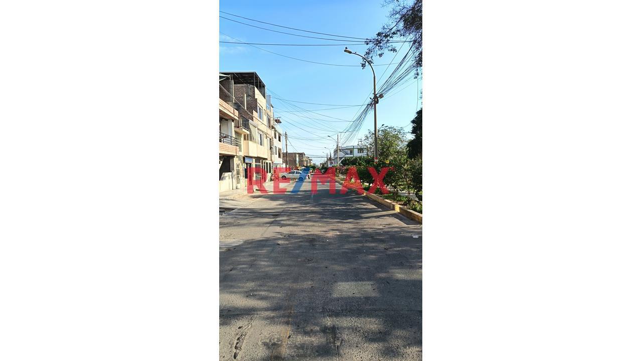 Terreno Urb.Santa Luzmila Comas - 6