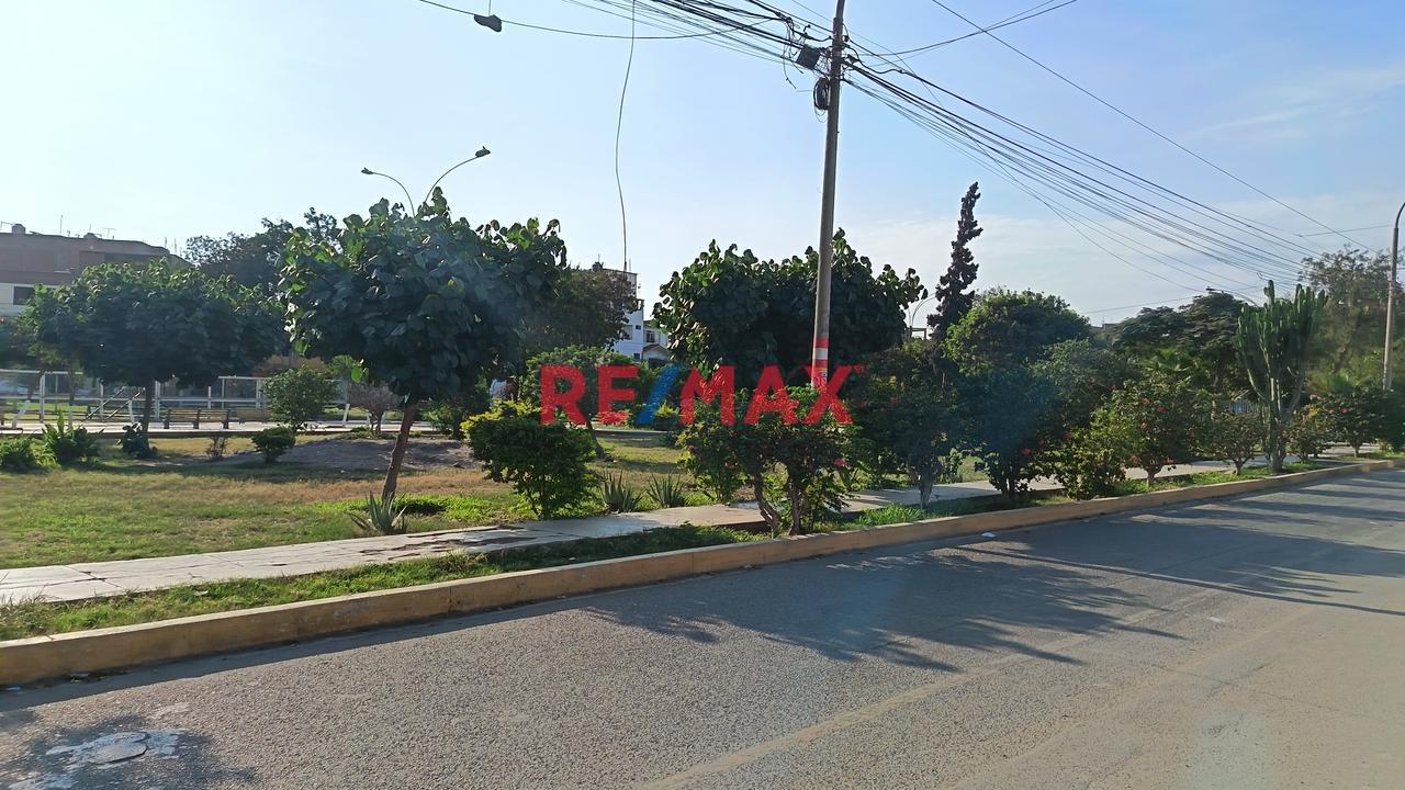 Terreno Urb.Santa Luzmila Comas - 5