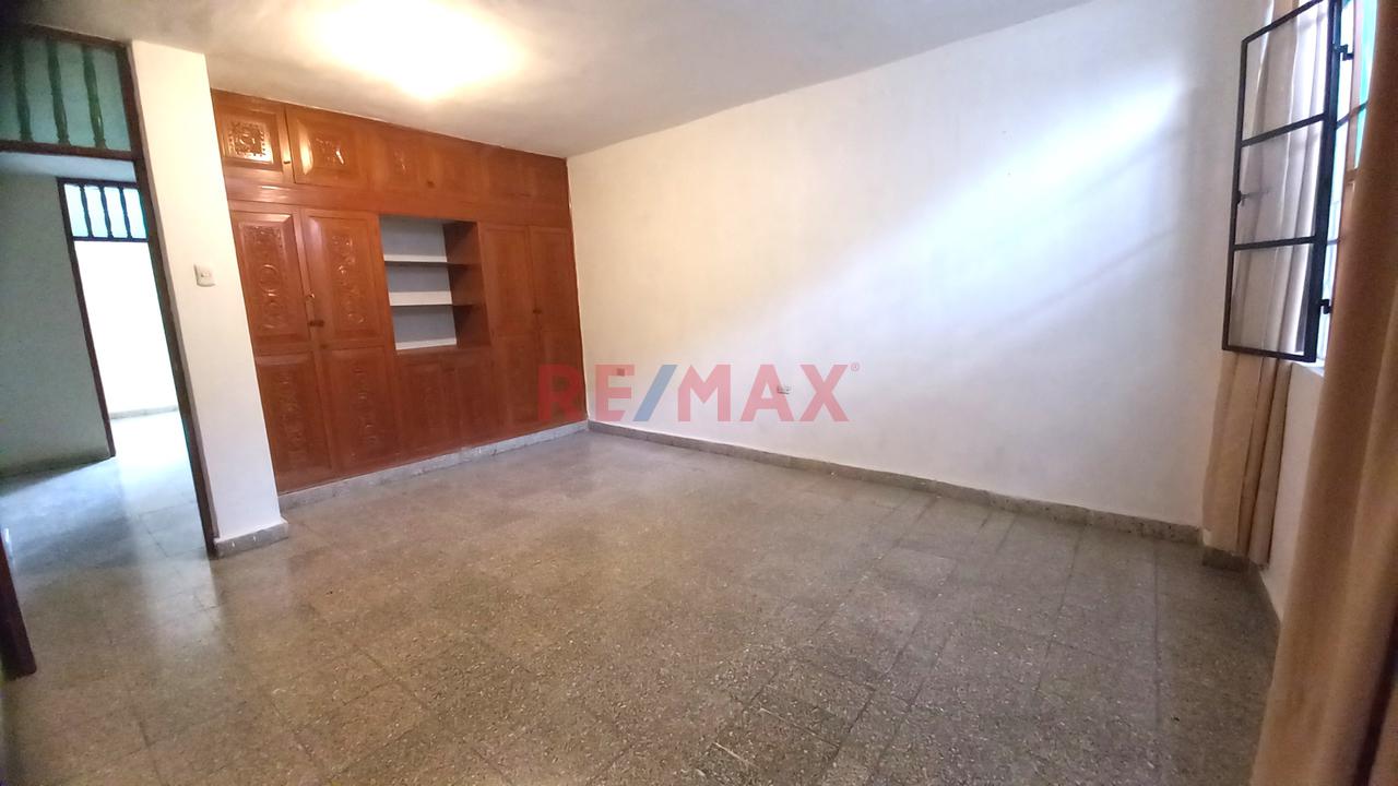 Departamento En Alquiler – En Urbanizacion Miraflores — foto 5