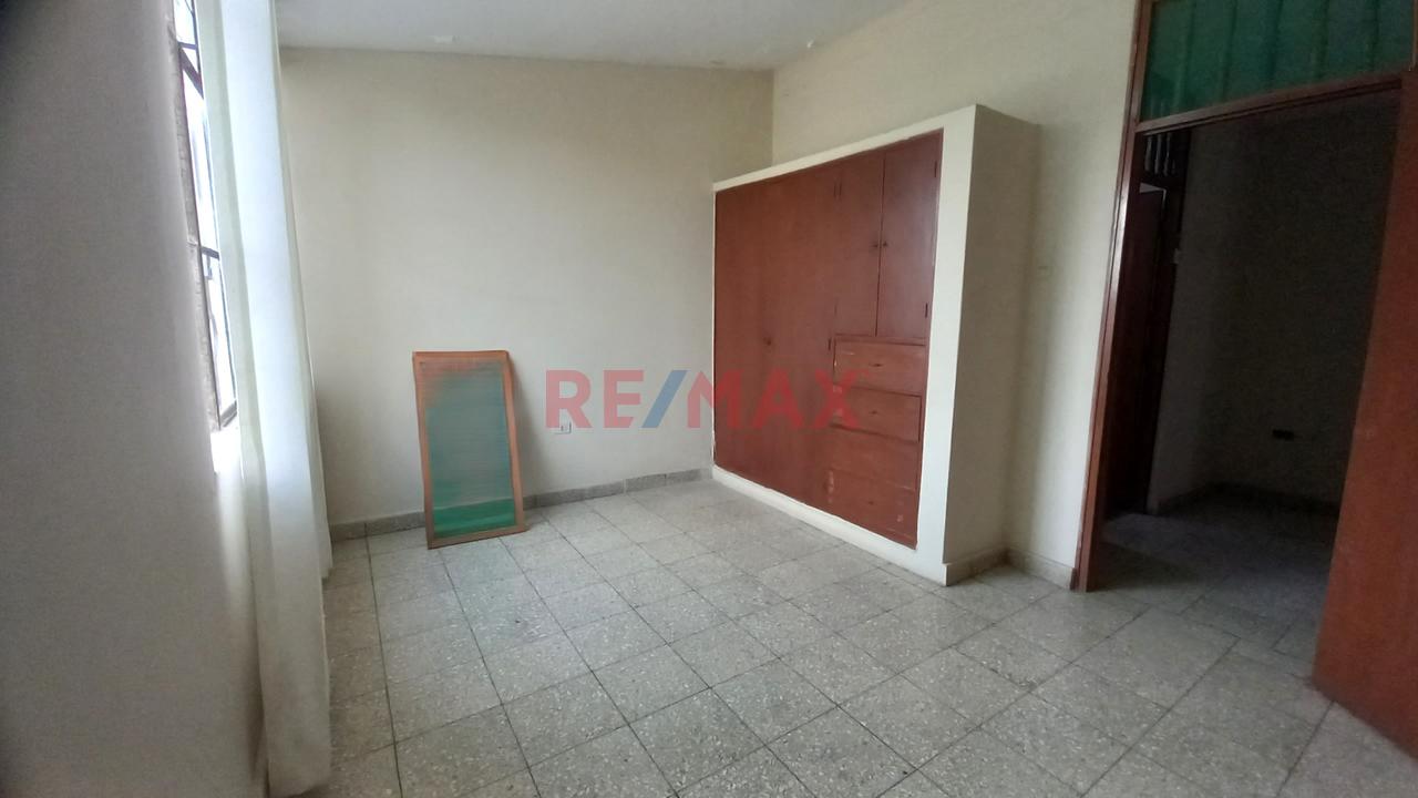 Departamento En Alquiler – En Urbanizacion Miraflores — foto 10
