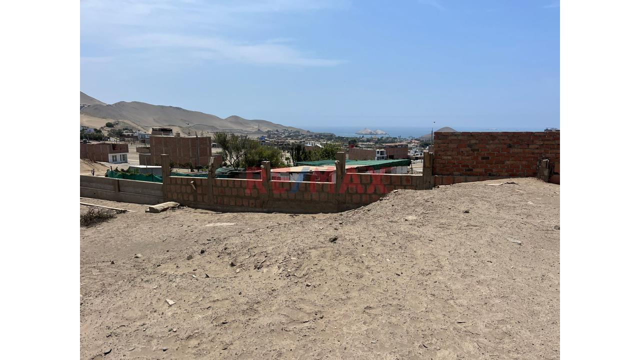 Venta De Amplio Terreno De  2,520 M2 Para Inversion - 6