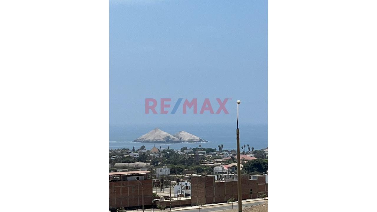 Venta De Amplio Terreno De  2,520 M2 Para Inversion - 10