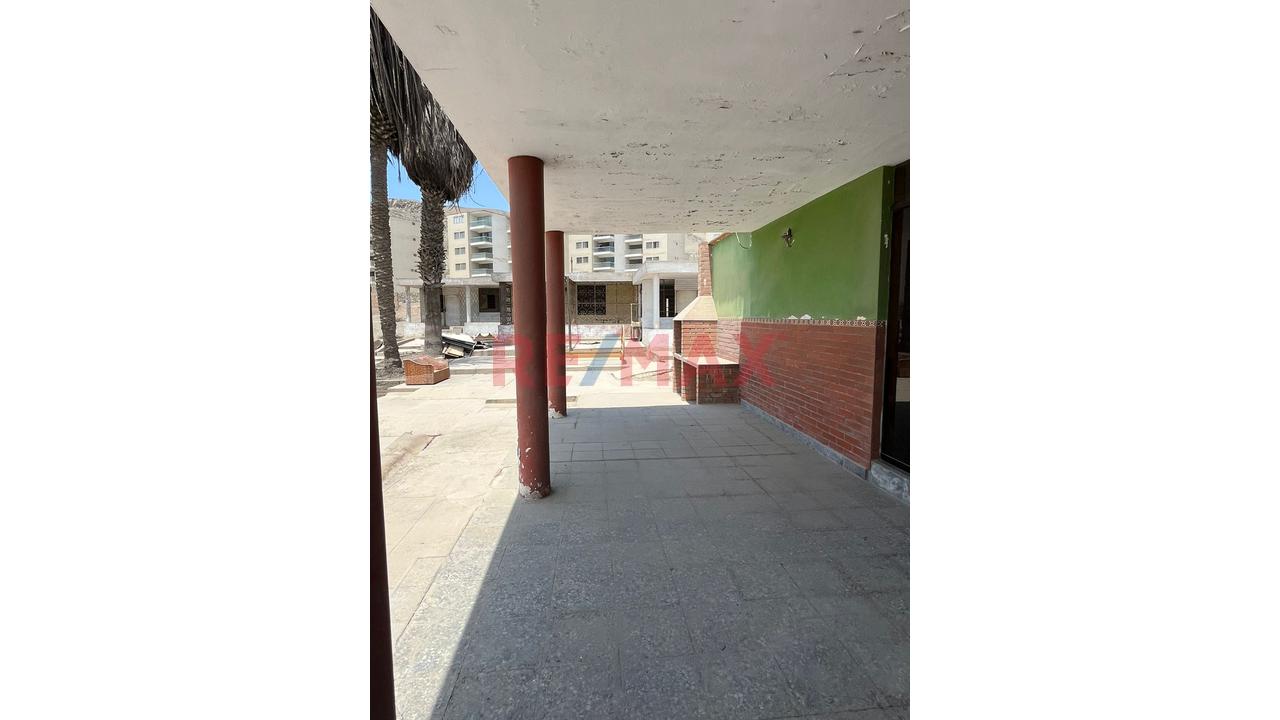 Venta De Amplio Terreno De  2,520 M2 Para Inversion - 19