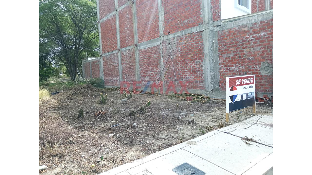 Terreno En Venta En Miraflores Country Club