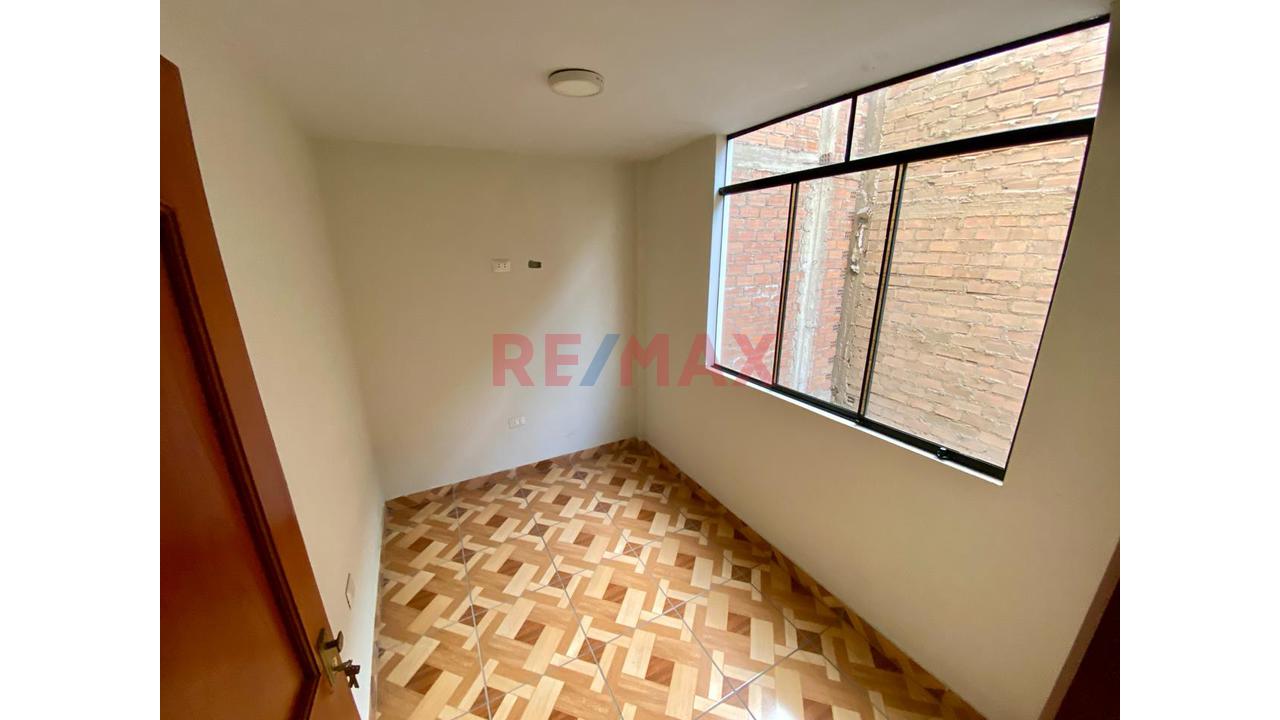 Vive En Urb. Las Flores De Sjl!!.. Estrena Este Departamento De 78.90 M2 En 3Er Piso Con 2 Dormitorios — foto 5