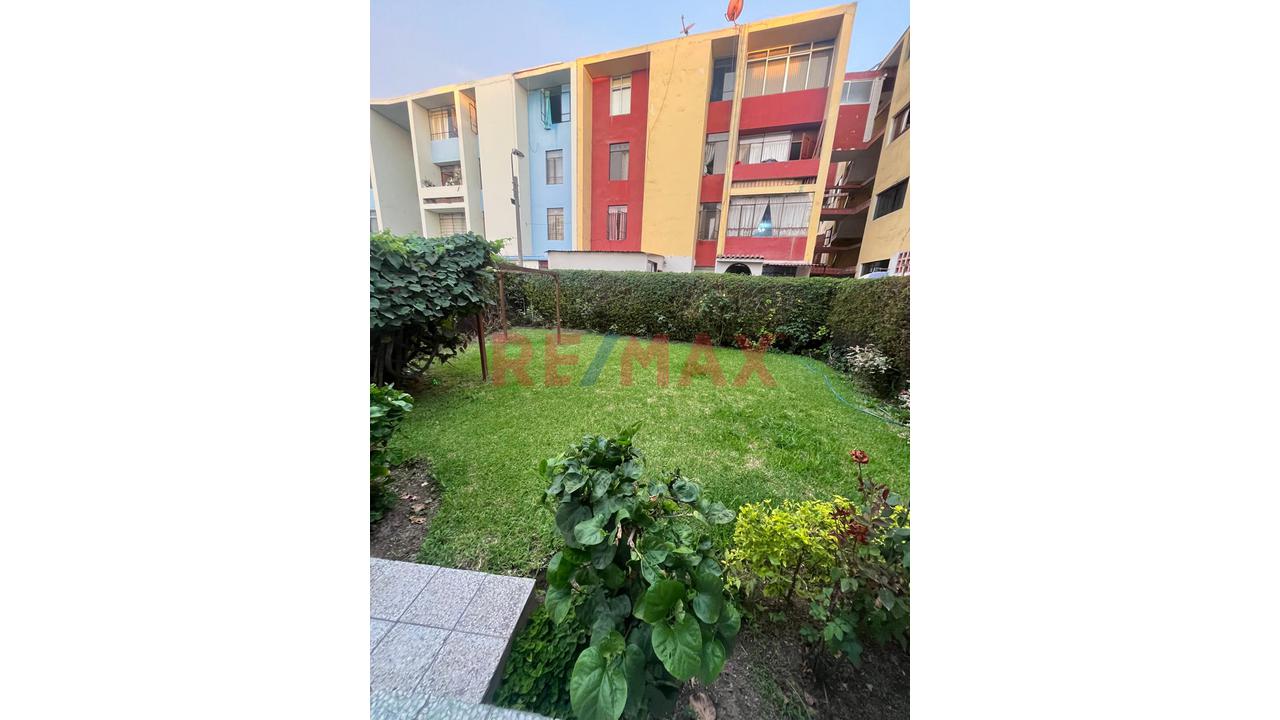 Amplio Departamento En Primer Piso Con Jardín Privado – Cercado De Lima - 14