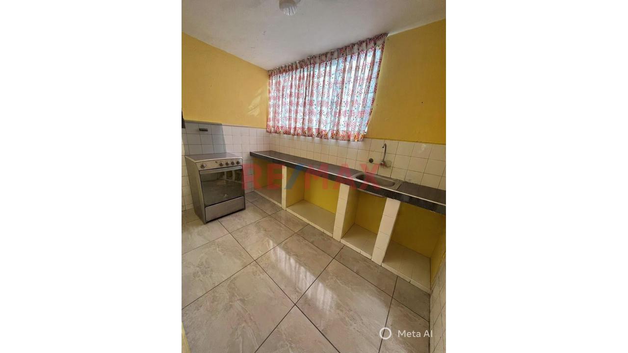 Amplio Departamento En Primer Piso Con Jardín Privado – Cercado De Lima - 7