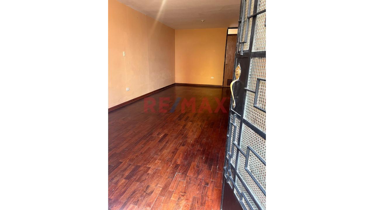 Amplio Departamento En Primer Piso Con Jardín Privado – Cercado De Lima - 10