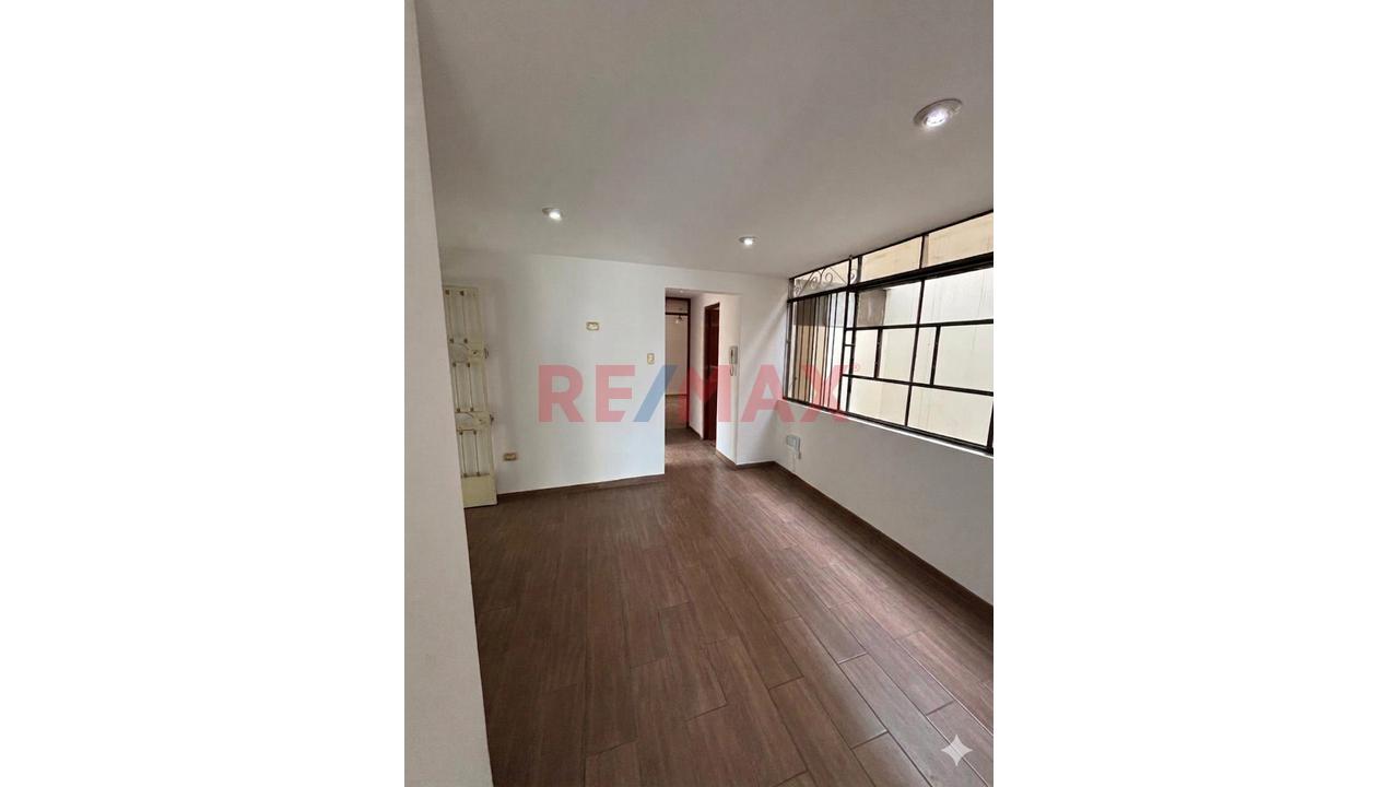 Casa Familiar En Venta En Mayorazgo 4Ta Etapa | 5 Dormitorios, Jardín Cochera Y Excelente Ubicación - 11