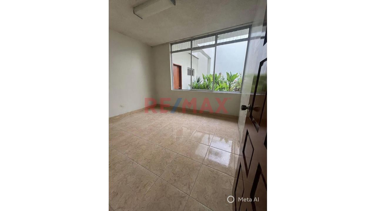 Alquiler De Local Comercial En Surco – Ubicación Estratégica - 10