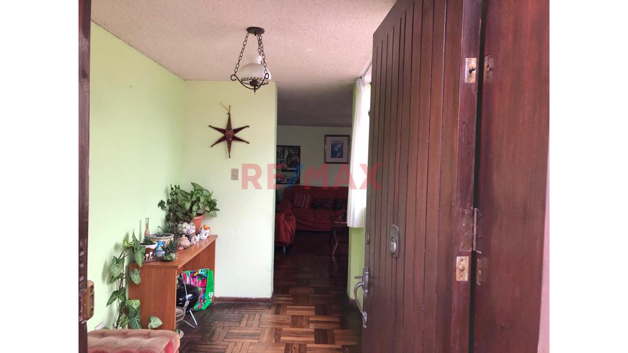 Venta Dpto 2Do Piso Vista Exterior De Area 167.40 M2 Cerca A Parque En Pueblo Libre — foto 12