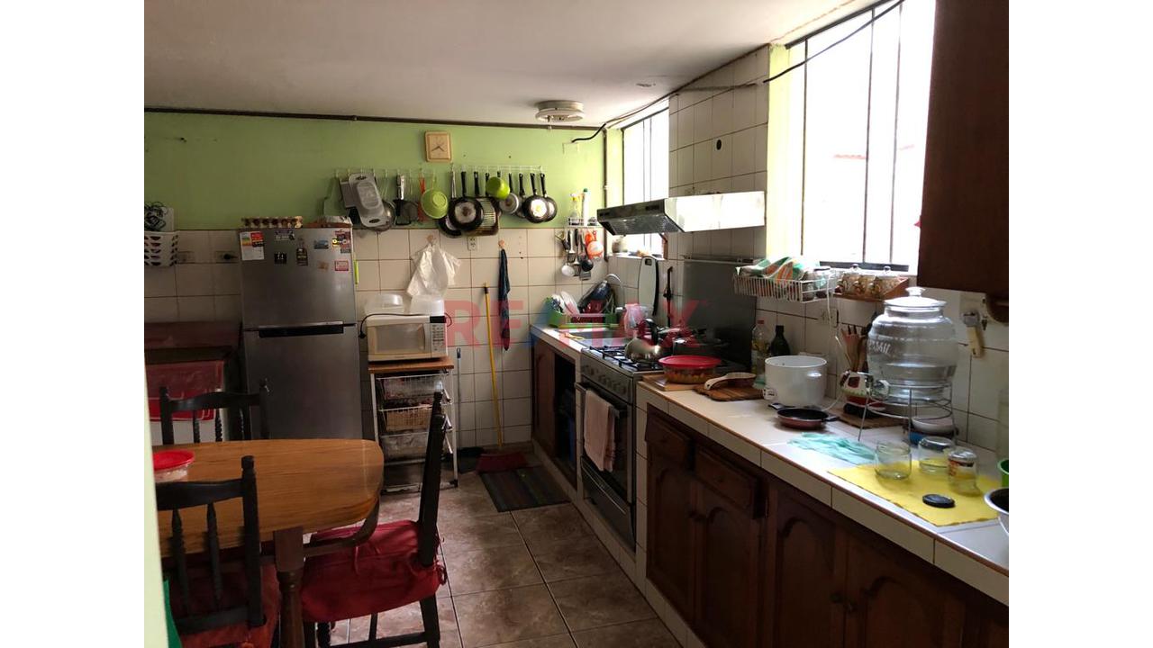 Venta Dpto 2Do Piso Vista Exterior De Area 167.40 M2 Cerca A Parque En Pueblo Libre — foto 6