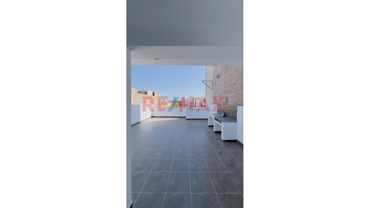 Venta De Casa (En Preventa) Urb. Los Sauces Frente A Parque Pimentel - 2
