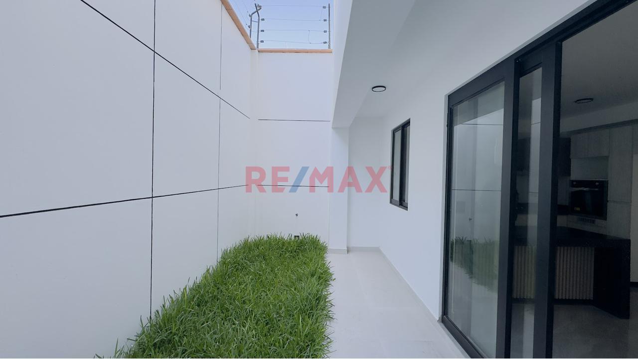 Venta De Casa (En Preventa) Urb. Los Sauces Frente A Parque Pimentel - 5