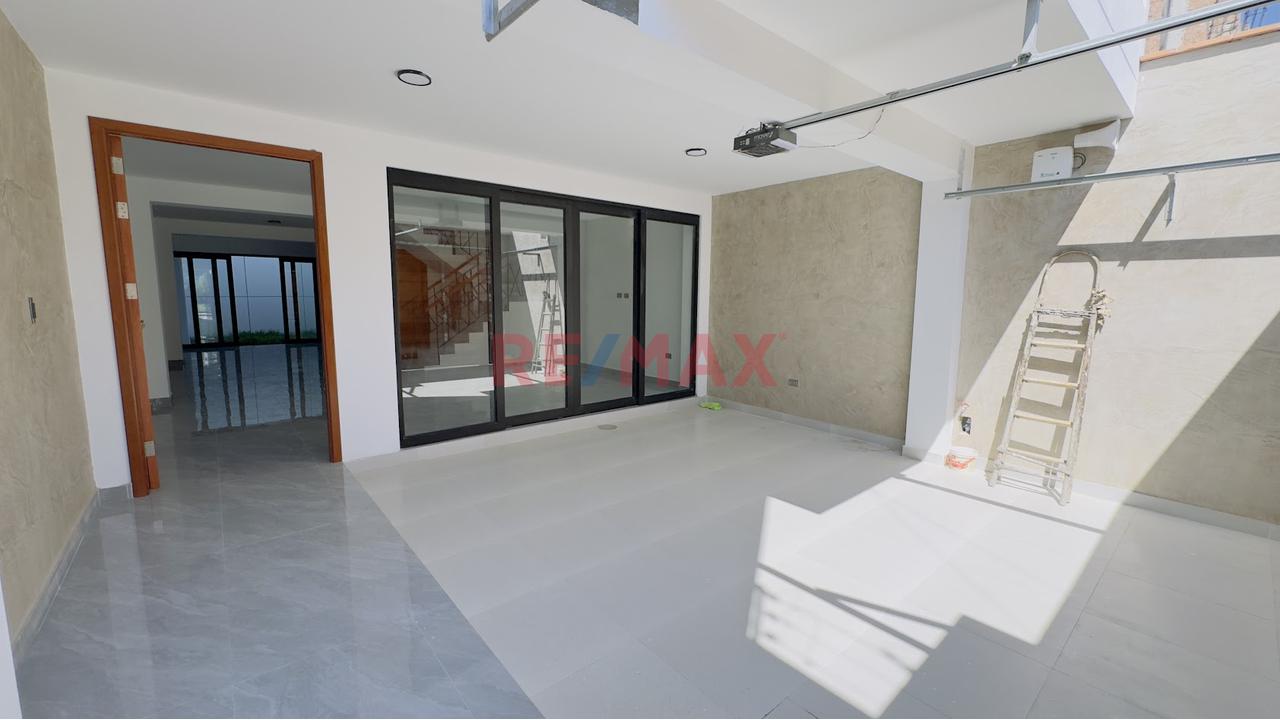 Venta De Casa (En Preventa) Urb. Los Sauces Frente A Parque Pimentel - 9