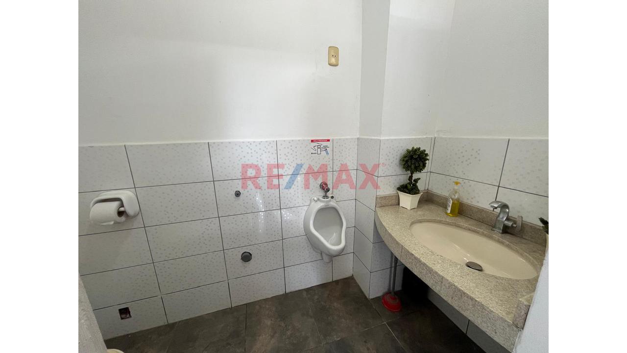 Local Comercial Premium En Matellini – Alta Exposición Y Flexibilidad Operativa — foto 4