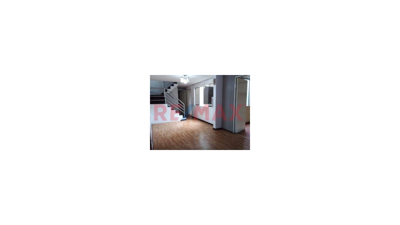 Venta De Hermoso Duplex 2Do Piso Los Olivos — foto 6