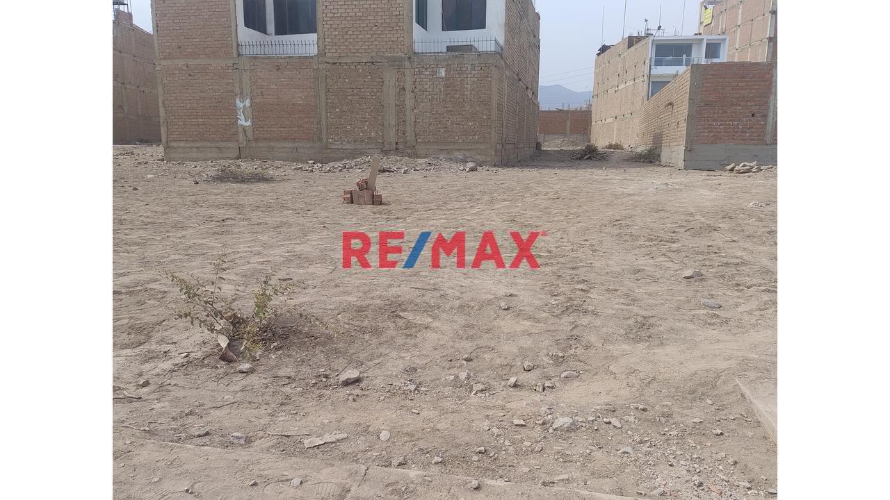 Urb Santa María Doble Oportunidad De Inversión: Dos Lotes Contiguos Con 203.5 M² En Tota