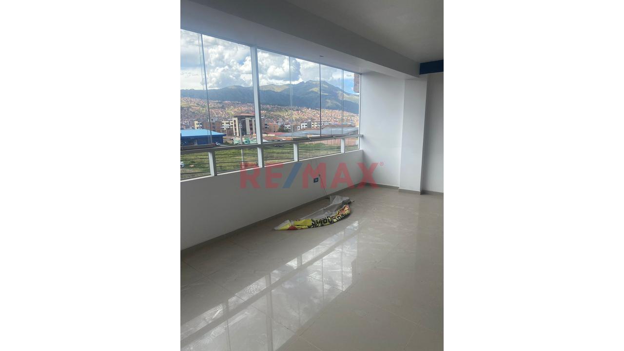 Alquiler De Oficina 54M² - Frente Al Aeropuerto - Acceso Independiente - 20