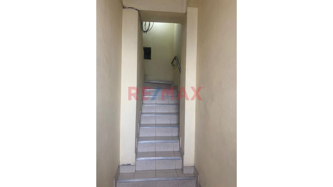 Alquiler De Oficina 54M² - Frente Al Aeropuerto - Acceso Independiente - 2