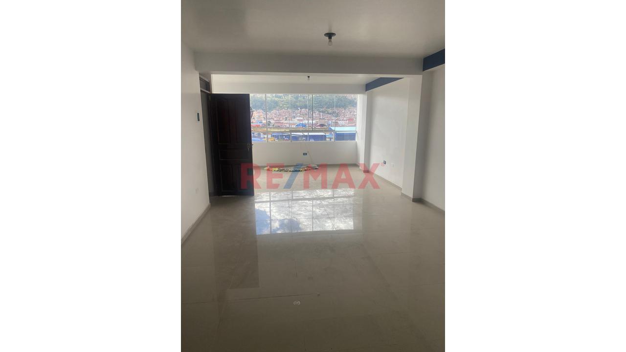 Alquiler De Oficina 54M² - Frente Al Aeropuerto - Acceso Independiente - 11