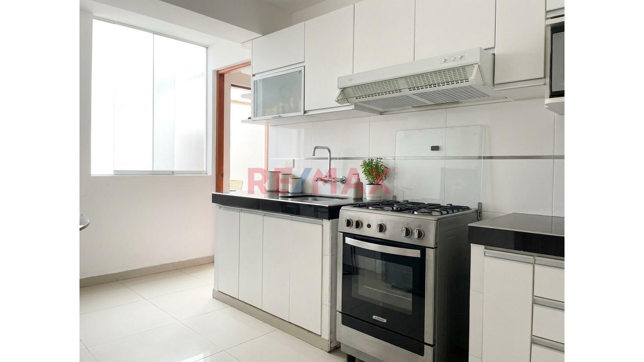 Venta - Departamento + Cochera + Depósito En Breña – Ubicación Estratégica — foto 9