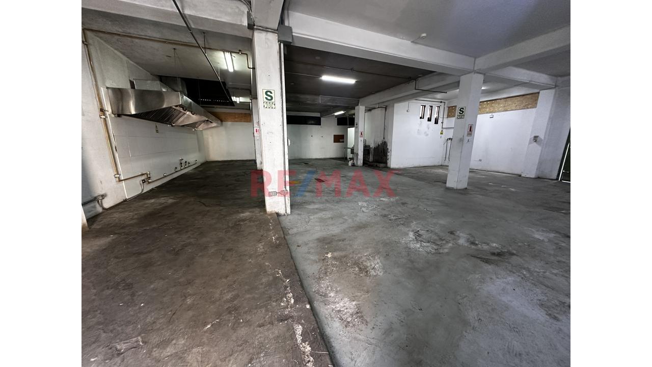 Se Alquila Loca Para Negocio O Almacen Cerca A Tomas Valle Y Angelica Gamarra Los Olivos — foto 7