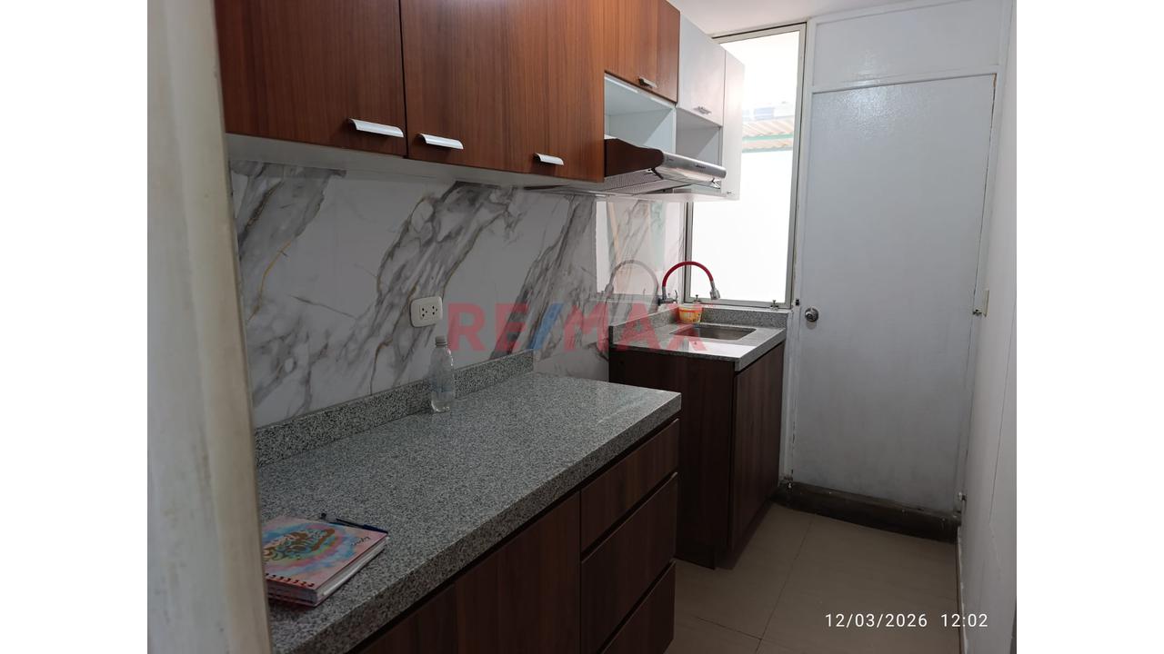 Se Alquila Departamento Amoblado Ubicado En La Urb. Los Parques De Piura — foto 9