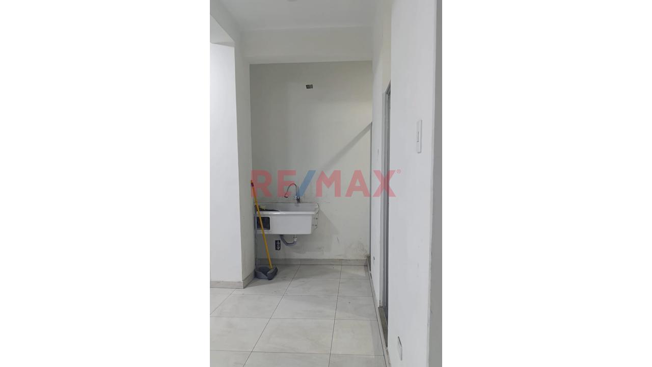 🔥Local De 150M2 En Alquiler Segundo Piso - Av. Santa Rosa C/ San Martin , Sjl  (Frente A Grifo) — foto 8