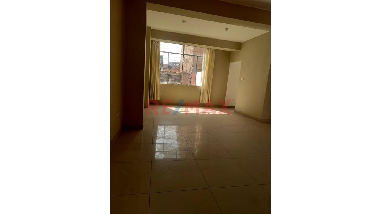 Ocacion Venta De Hermosa Casa En El Distrito De San Juan De Miraflores — foto 3