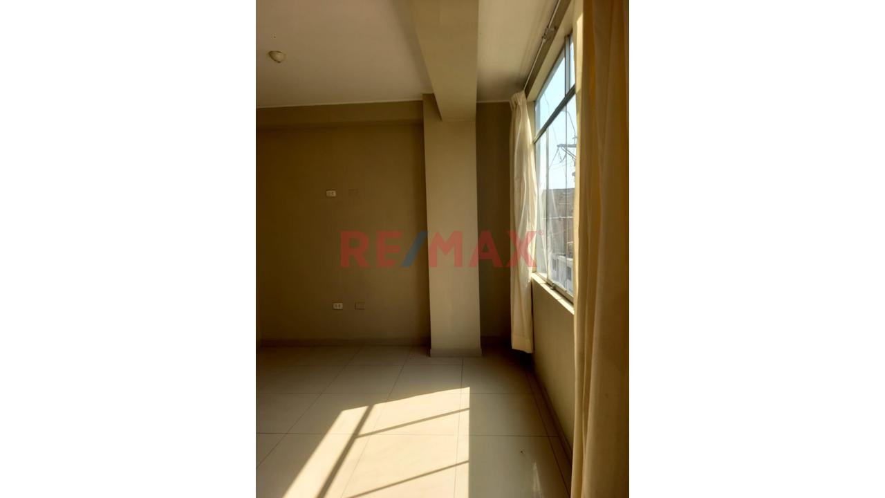 Ocacion Venta De Hermosa Casa En El Distrito De San Juan De Miraflores — foto 6