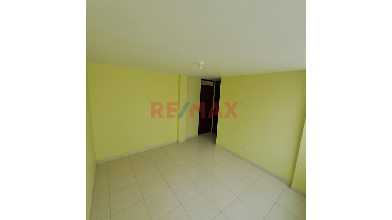 🌊 Venta Triplex En Camaná Cerca De Todo – Espacios Amplios Y Azotea Para Disfrutar - 3