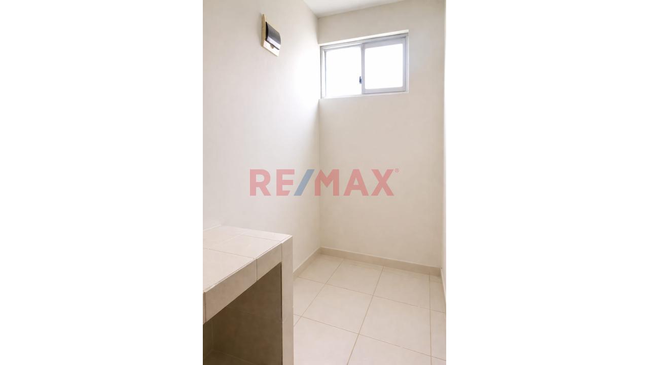 🌅 Venta Dúplex Con Espectacular Vista En Camaná ¡Azotea Perfecta Para Disfrutar! - 3