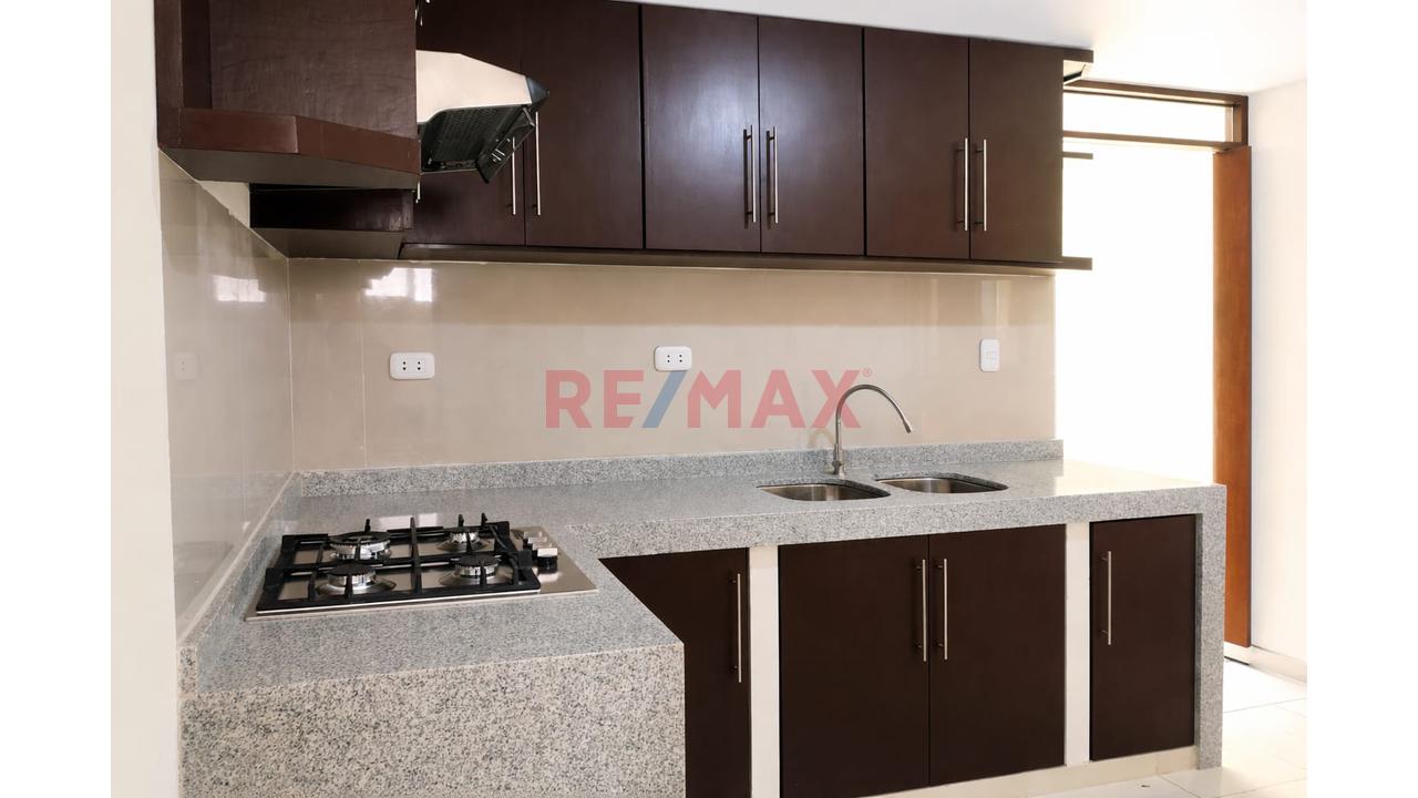 🌅 Venta Dúplex Con Espectacular Vista En Camaná ¡Azotea Perfecta Para Disfrutar! - 5