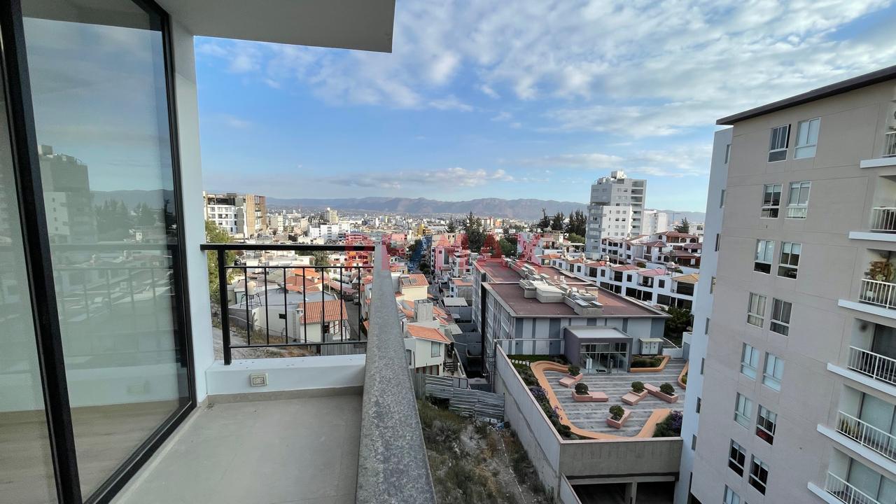 Vendo Departamento En Cayma - 12