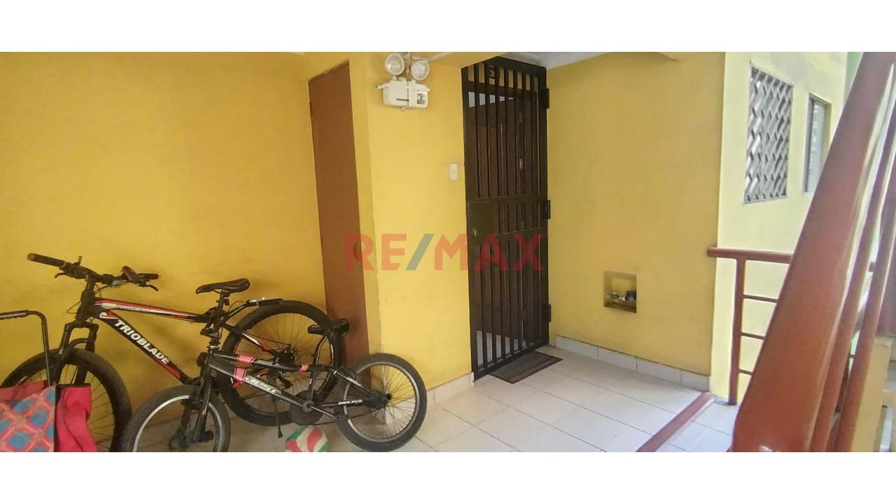 "Gran Oportunidad, Venta De Departamento Amplio Con Cochera Y Depósito, Frente A Parque Excelente Ubicación" — foto 14