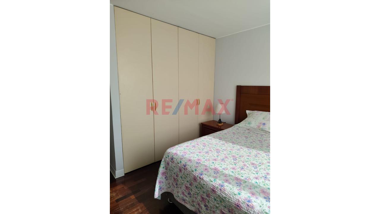 Alquiler En Av. El Polo | Iluminado, Silencioso Y Con Privacidad Exclusiva — foto 3