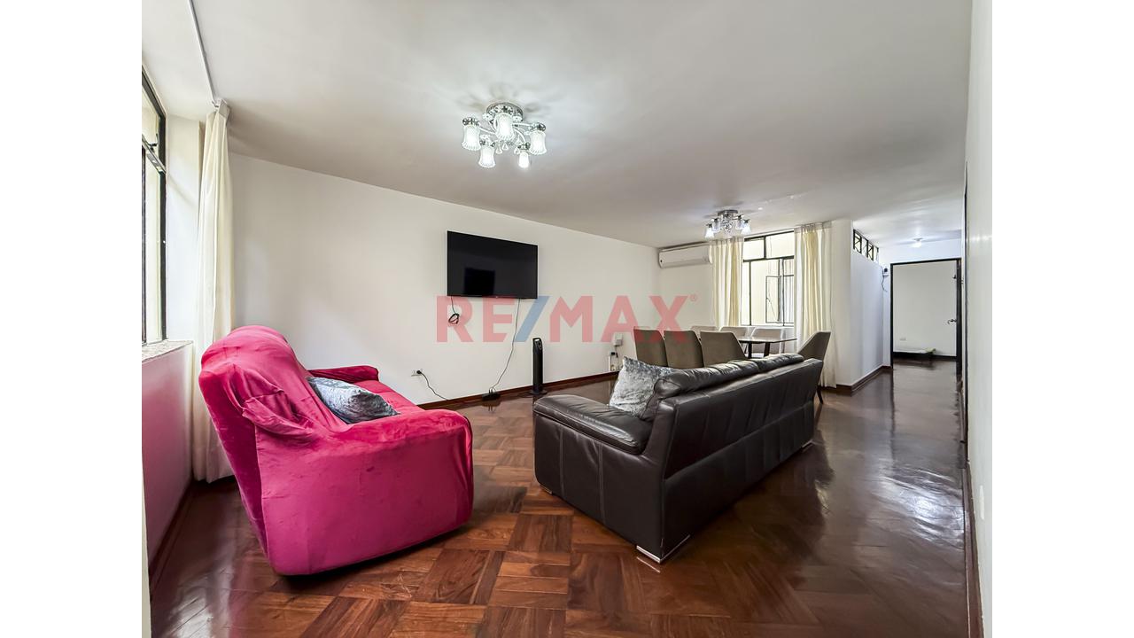 106 M² Frente Al Parque Castilla | Espacios Que Ya No Encontrarás En Proyectos Nuevos — foto 4