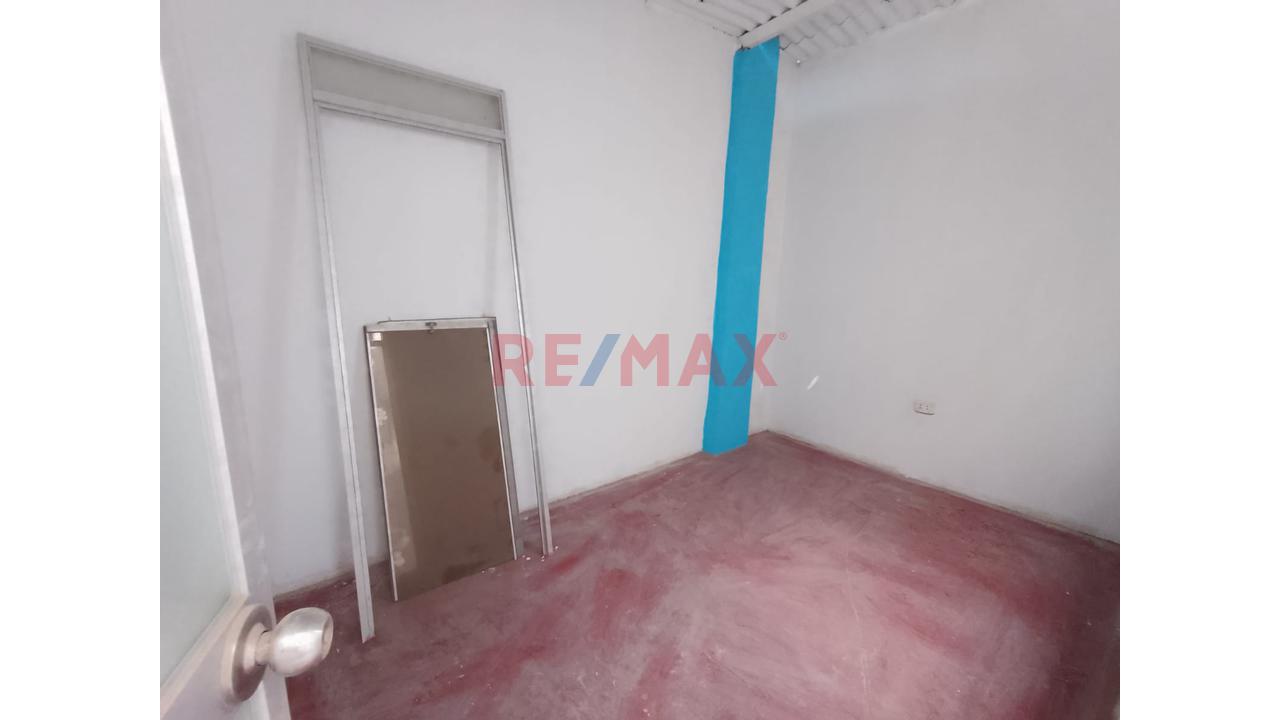 Casa En Venta En Ventanilla 2 Pisos 3 Dormitorios Cerca A Avenidas Principales — foto 8