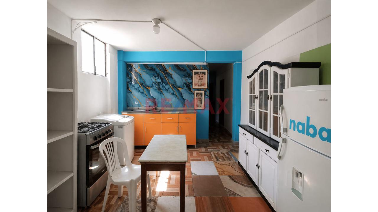 Casa En Venta En Ventanilla 2 Pisos 3 Dormitorios Cerca A Avenidas Principales — foto 3